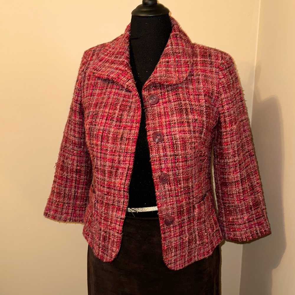 Magenta ( color of the year) tweed jacket with bracelet sleeves